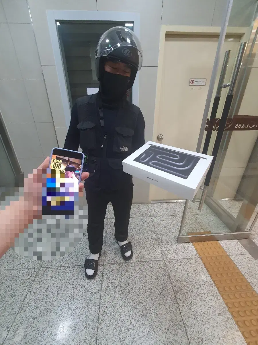 thumbnail-10